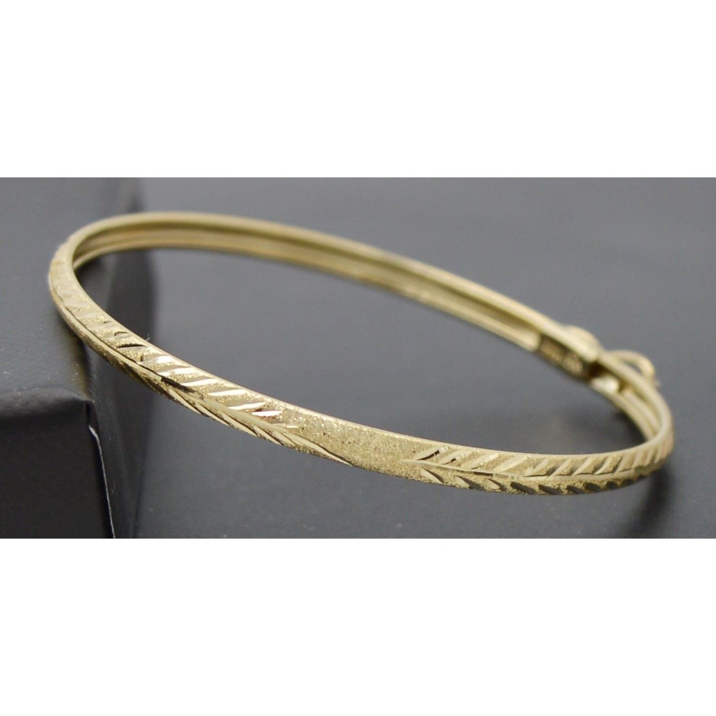 Real 10k Yellow Solid Gold 5.5" Childrens 3mm Leaf Charm Bangle Bracelet 2.3gr